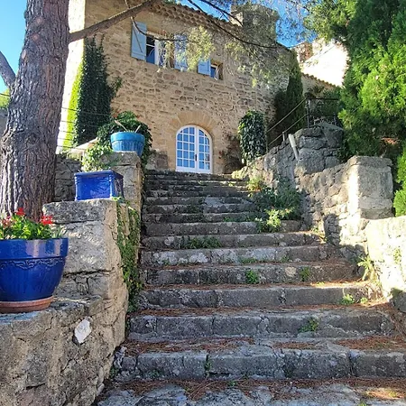 Frühstückspension La Bastide Sous Les Tours - D'hotes De Charme 3*